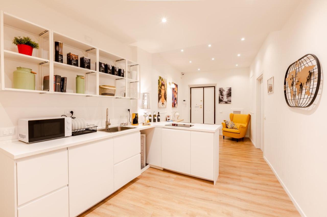 Rome Lux House Guest Rooms ภายนอก รูปภาพ