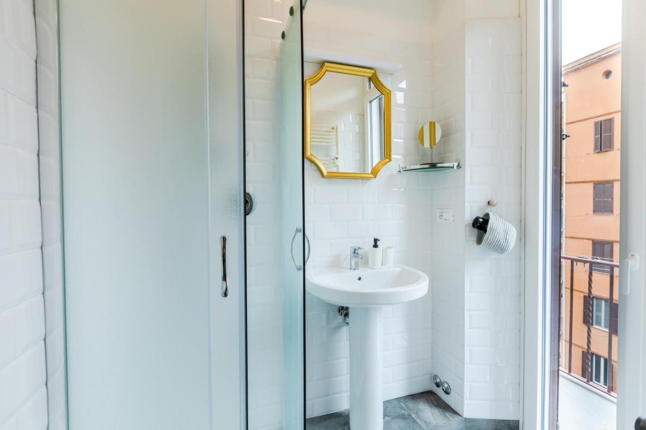 Rome Lux House Guest Rooms ภายนอก รูปภาพ