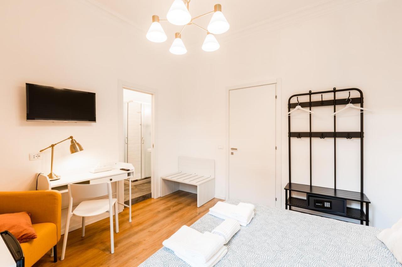 Rome Lux House Guest Rooms ภายนอก รูปภาพ